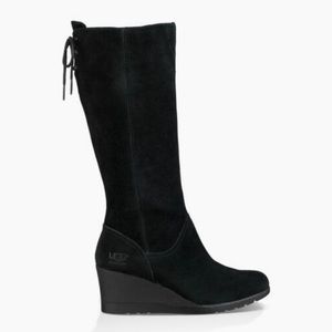 UGG women’s Dawna Boot, black suede, size 6.5, worn only once!